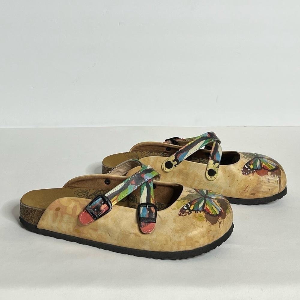 Calceo Women’s Colorful Butterflied Patterned Sandal Clogs - Picture 6 of 12